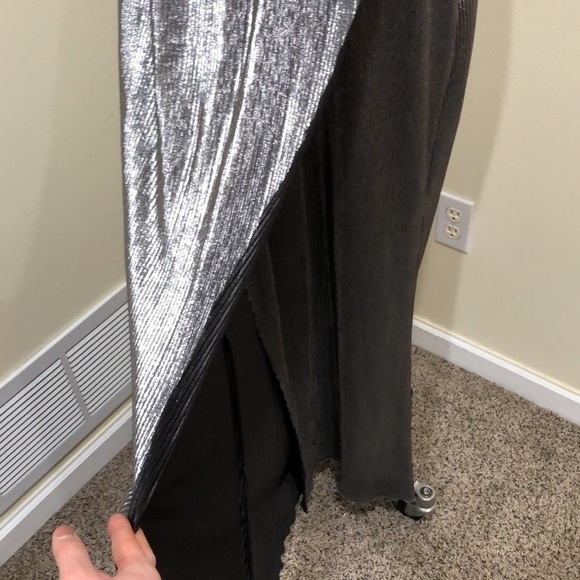 Likely Chandler Formal Maxi Dress Gown Size 8 Silver Pleated One Shoulder - Picture 4 of 12